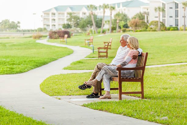 When Is the Right Time to Move Into a Retirement Village?